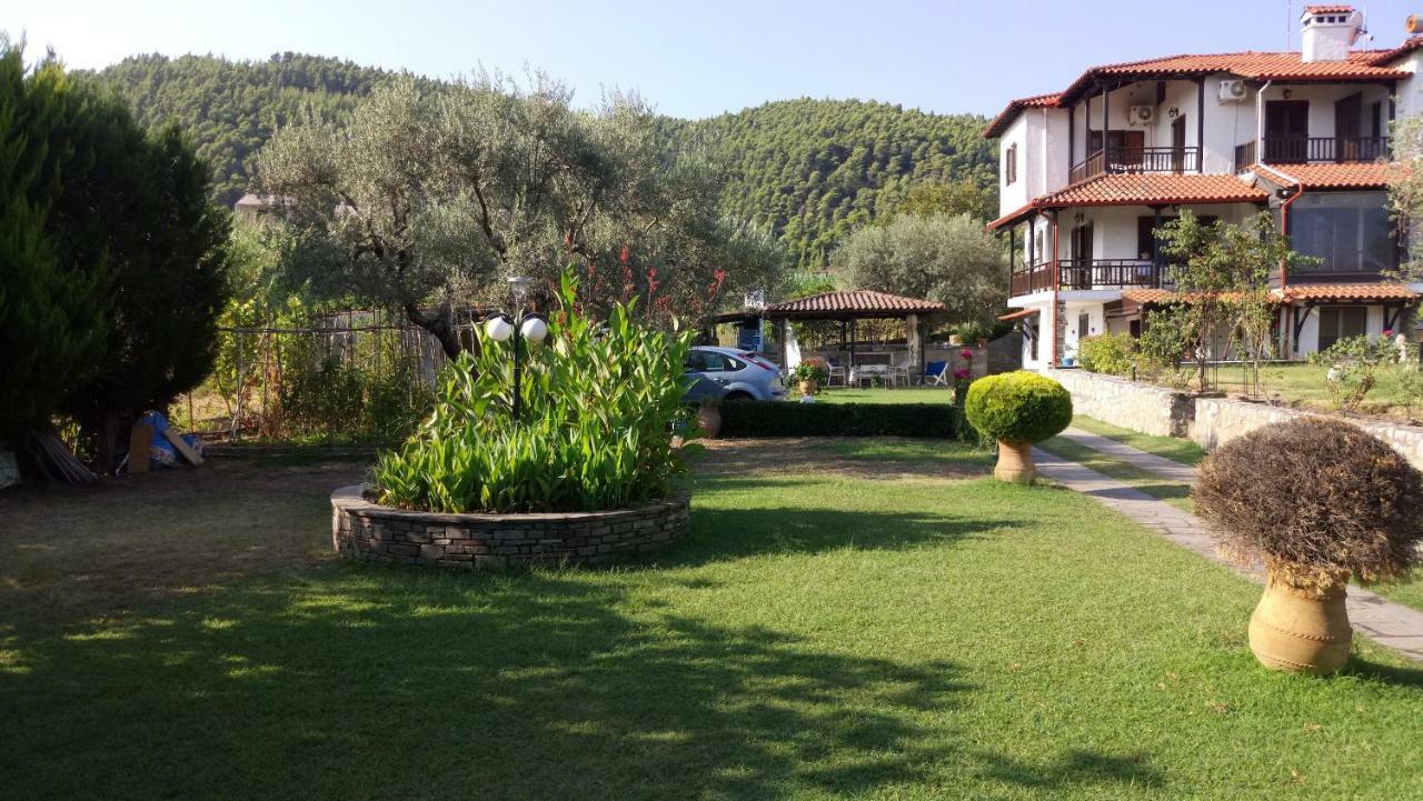 Apartament Jenny'S Garden Vourvourou Zewnętrze zdjęcie