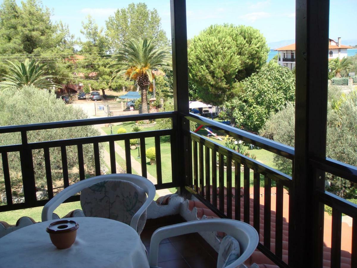 Apartament Jenny'S Garden Vourvourou Zewnętrze zdjęcie