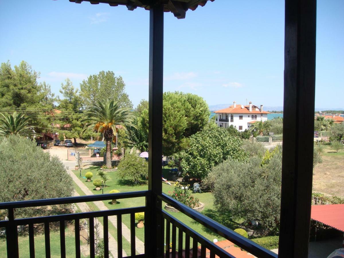 Apartament Jenny'S Garden Vourvourou Zewnętrze zdjęcie