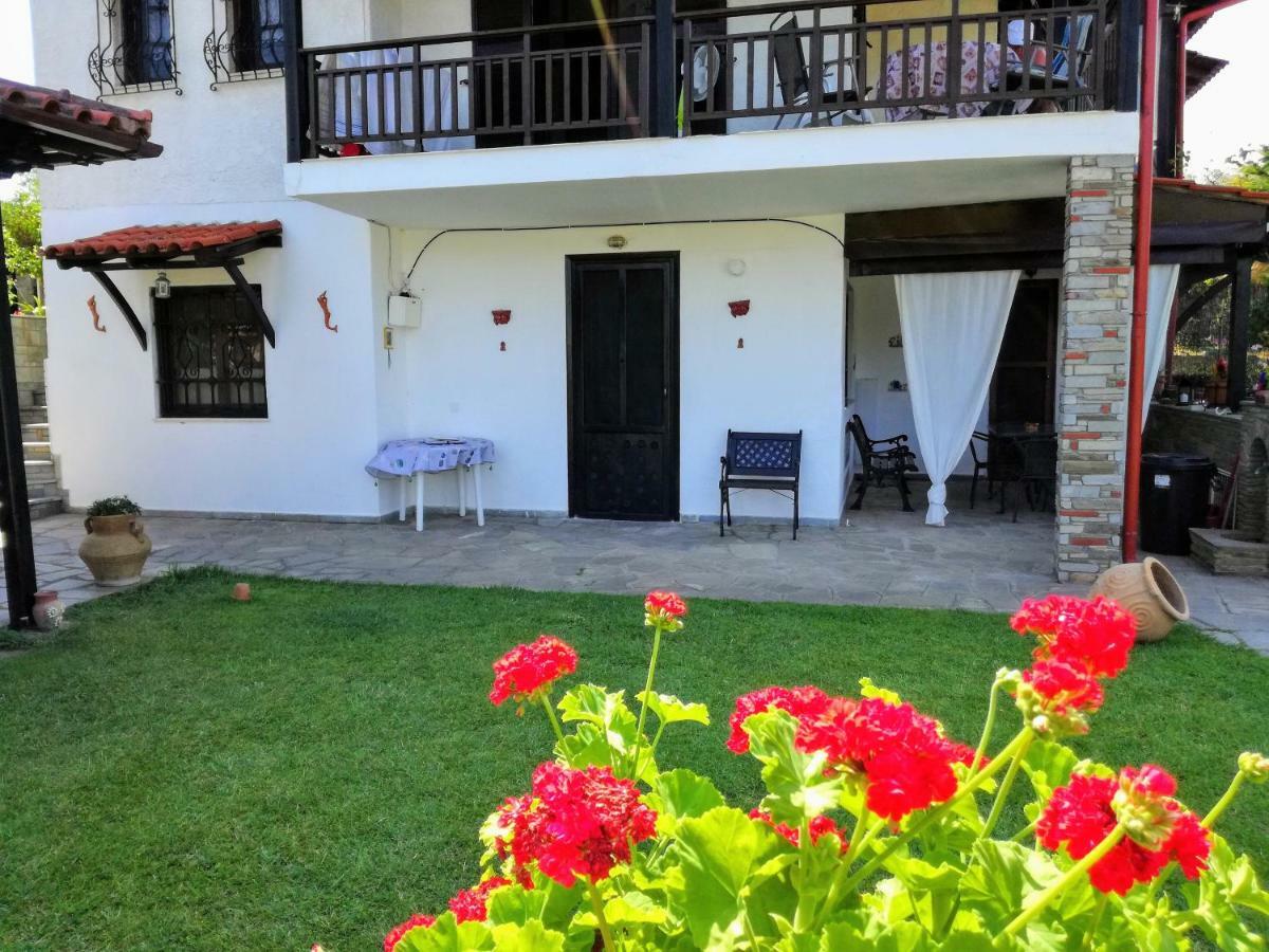 Apartament Jenny'S Garden Vourvourou Zewnętrze zdjęcie