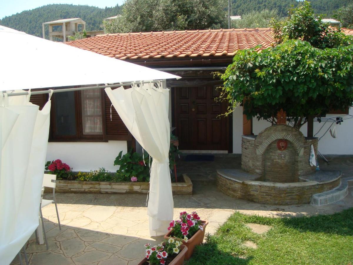 Apartament Jenny'S Garden Vourvourou Zewnętrze zdjęcie